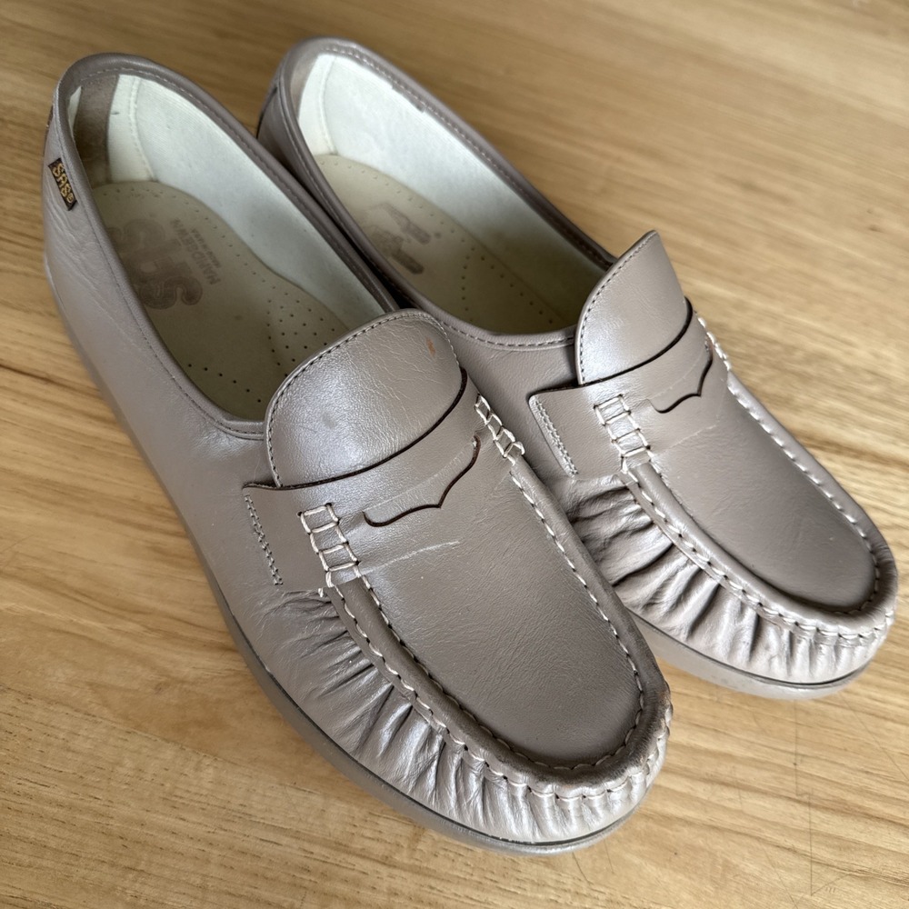 SAS Classic Women's 12 W Loafer Shoes Mocha Tan Leather Made in USA *flaw
